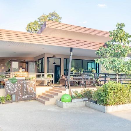 OYO 798 Reurn Mareena Resort Nakhonratchasima Buitenkant foto
