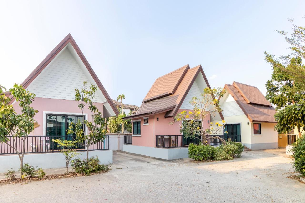 OYO 798 Reurn Mareena Resort Nakhonratchasima Buitenkant foto