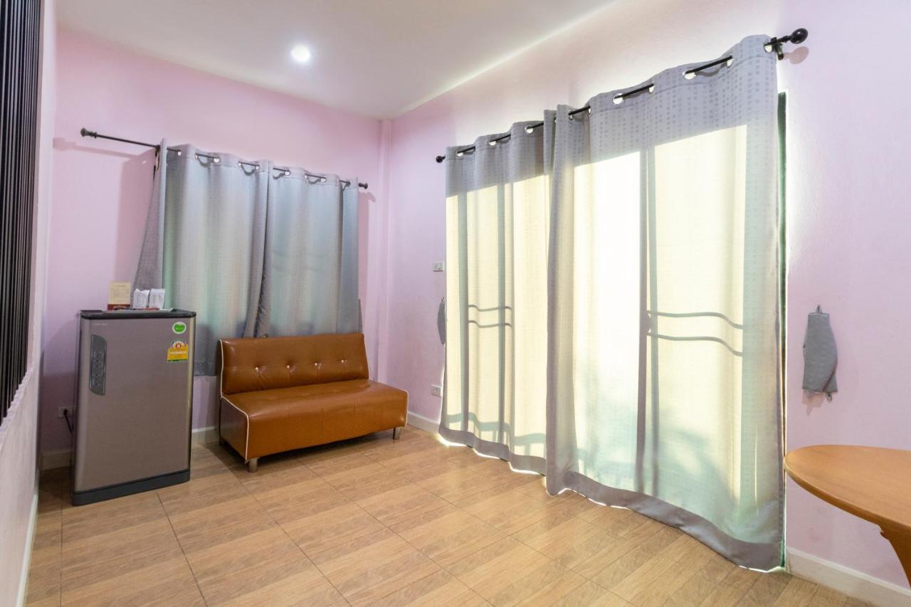 OYO 798 Reurn Mareena Resort Nakhonratchasima Buitenkant foto